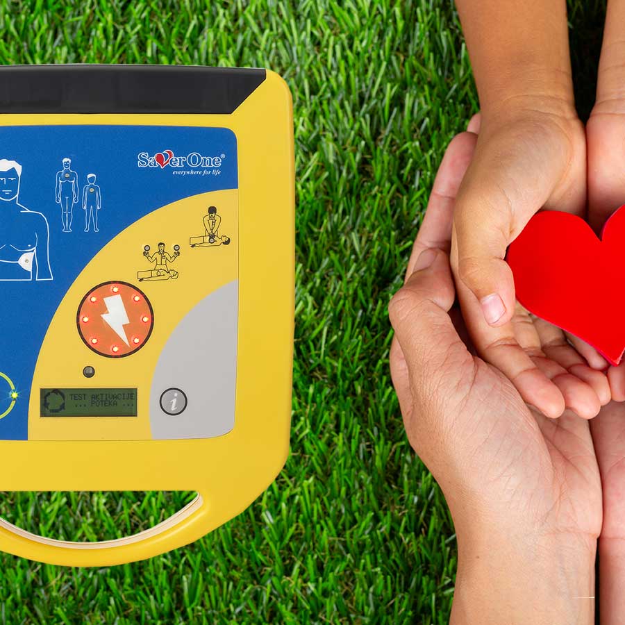 SAVER ONE DEFIBRILLATORE SEMI-AUTOMATICO